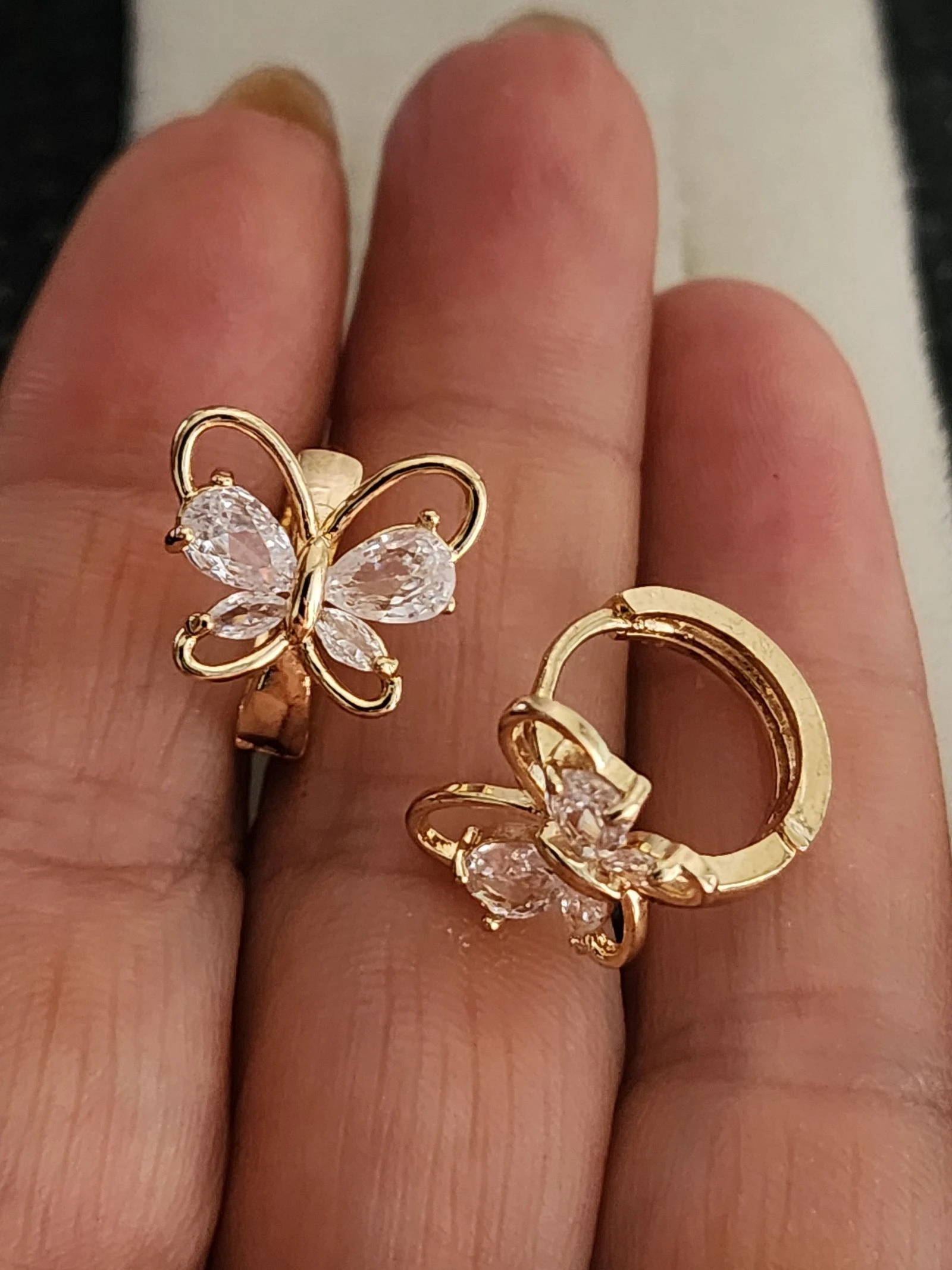 Butterfly earrings 🦋 1.5cm, 14K gold finish, water-resistant – photo 4